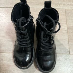 Fair condition  Zara black toddler boots size 25 US 9